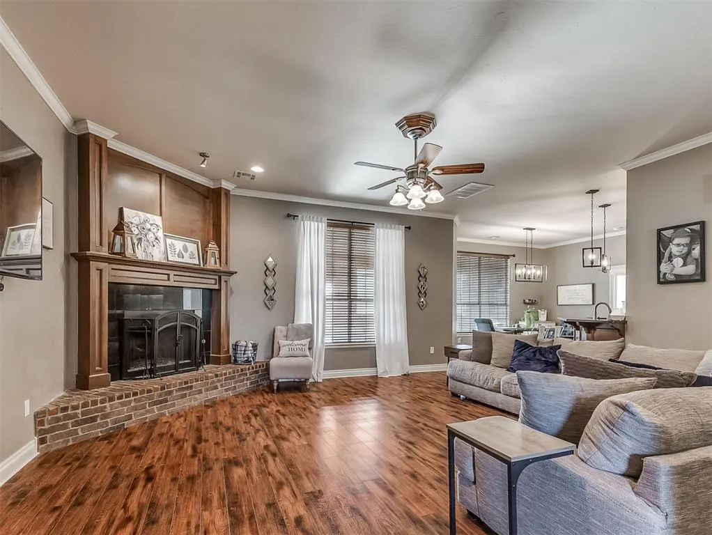 Photo 8 — 826 Silver Chase Drive, Choctaw, OK 73020