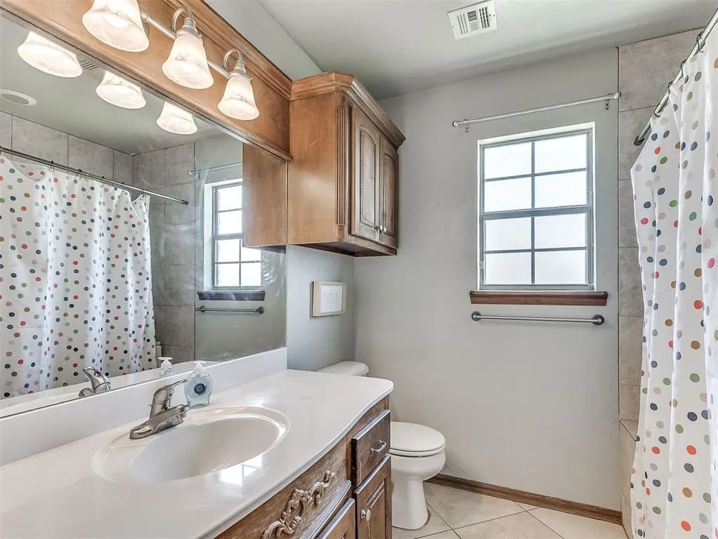 Photo 33 — 826 Silver Chase Drive, Choctaw, OK 73020