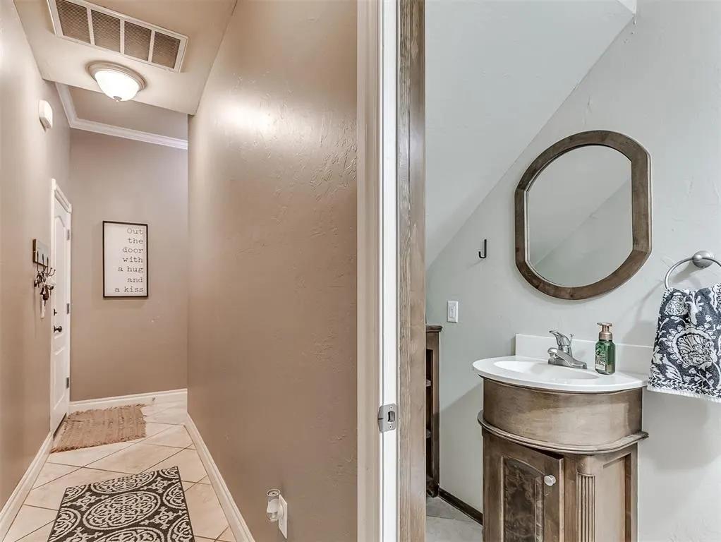 Photo 37 — 826 Silver Chase Drive, Choctaw, OK 73020