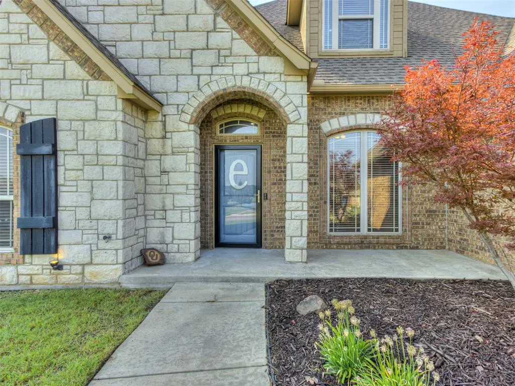 Photo 4 — 886 Silver Chase Drive, Choctaw, OK 73020