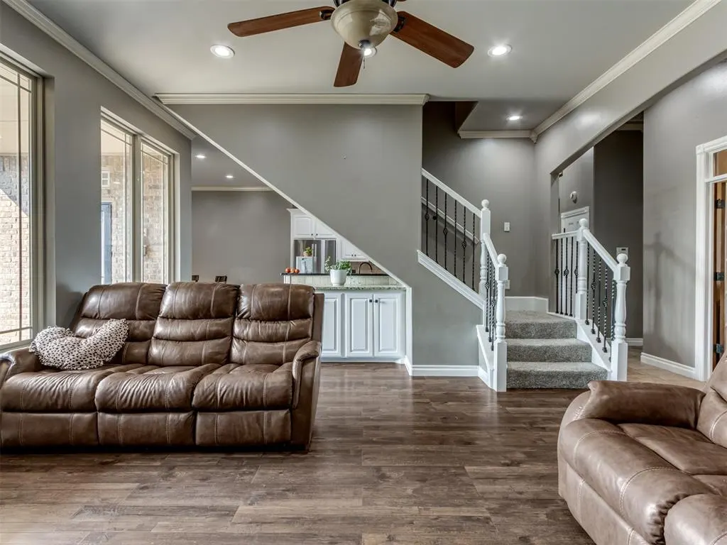 Photo 9 — 886 Silver Chase Drive, Choctaw, OK 73020