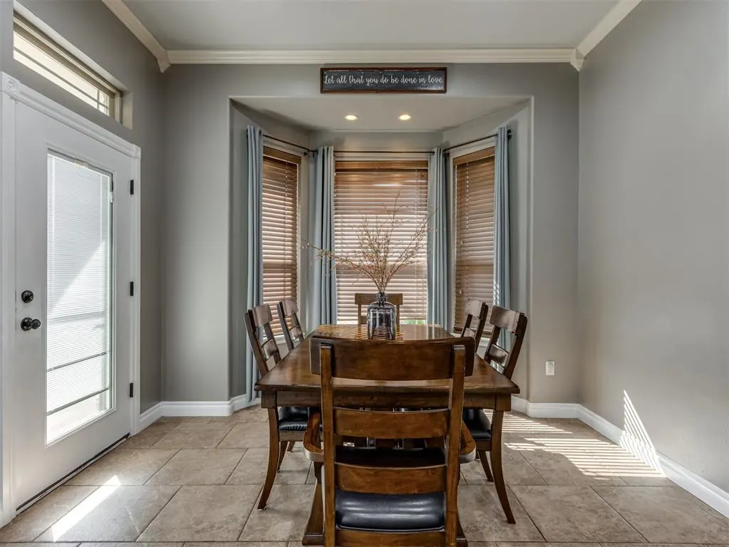 Photo 17 — 886 Silver Chase Drive, Choctaw, OK 73020