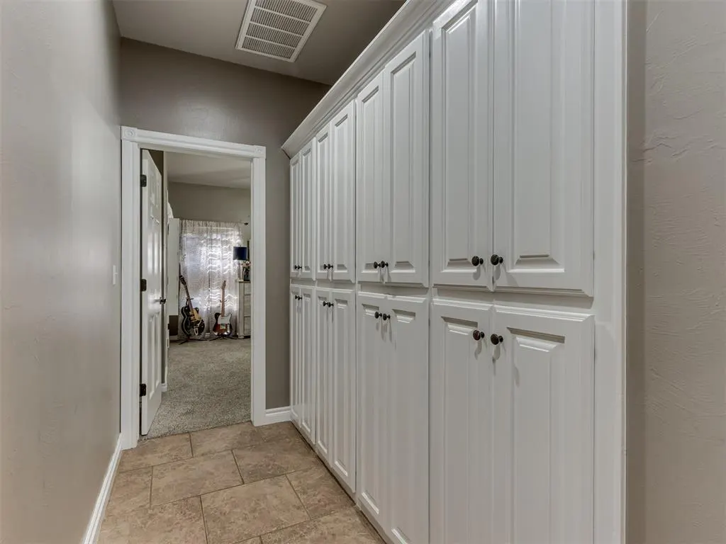 Photo 26 — 886 Silver Chase Drive, Choctaw, OK 73020