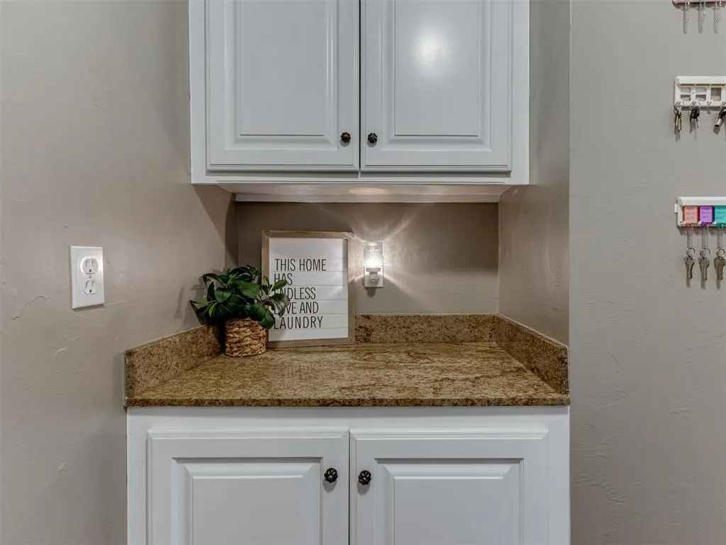 Photo 32 — 886 Silver Chase Drive, Choctaw, OK 73020