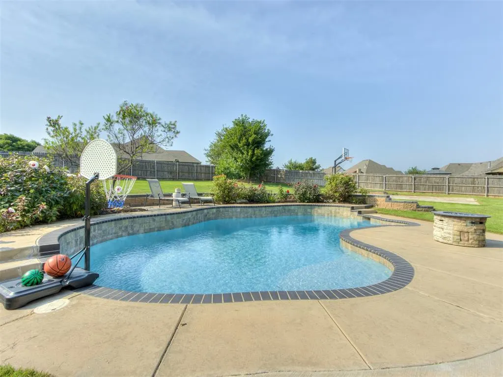 Photo 39 — 886 Silver Chase Drive, Choctaw, OK 73020
