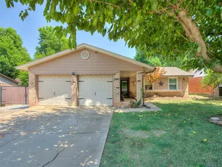 Sold home at 625 Hawthorne Place