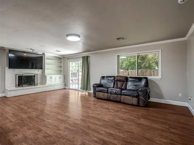 Photo 8 — 625 Hawthorne Place, Edmond, OK 73003
