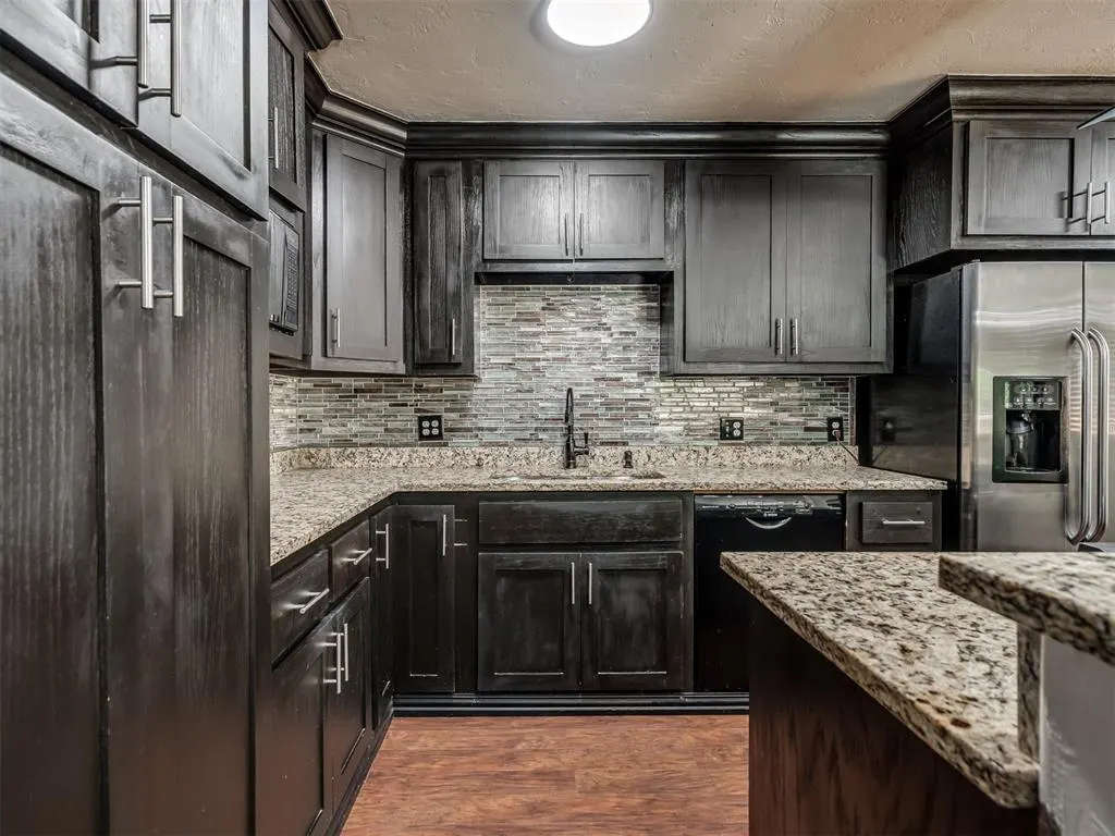 Photo 15 — 625 Hawthorne Place, Edmond, OK 73003