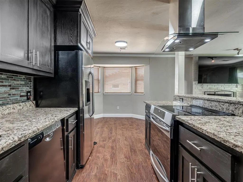 Photo 17 — 625 Hawthorne Place, Edmond, OK 73003
