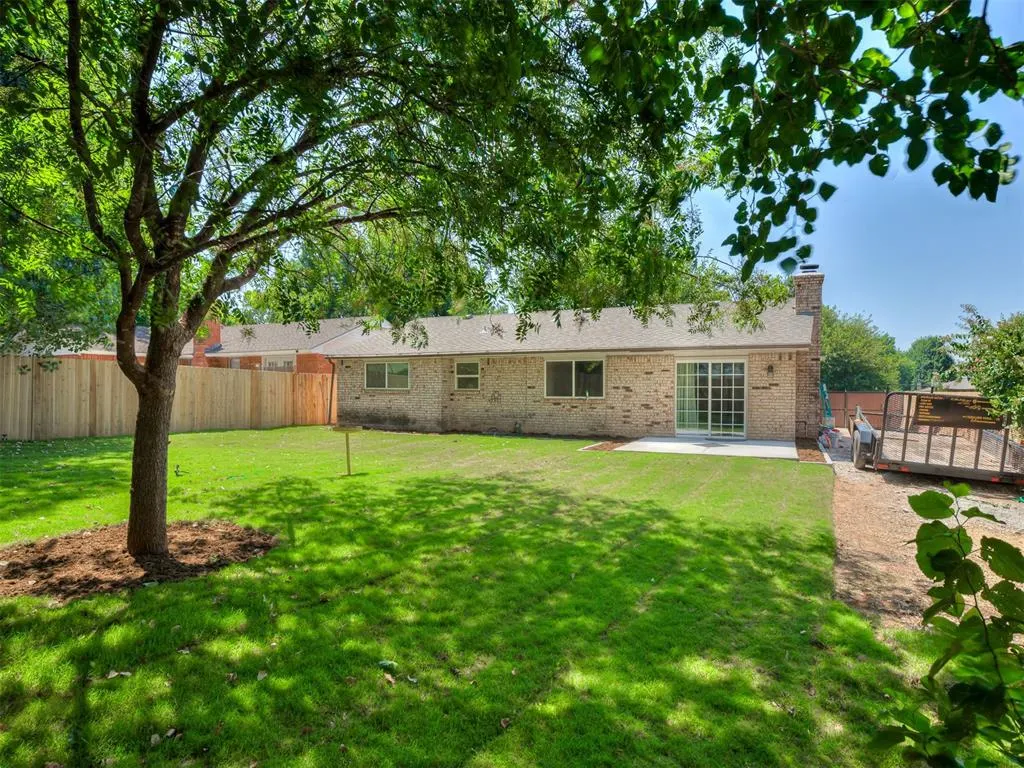 Photo 35 — 625 Hawthorne Place, Edmond, OK 73003