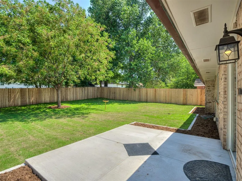 Photo 38 — 625 Hawthorne Place, Edmond, OK 73003