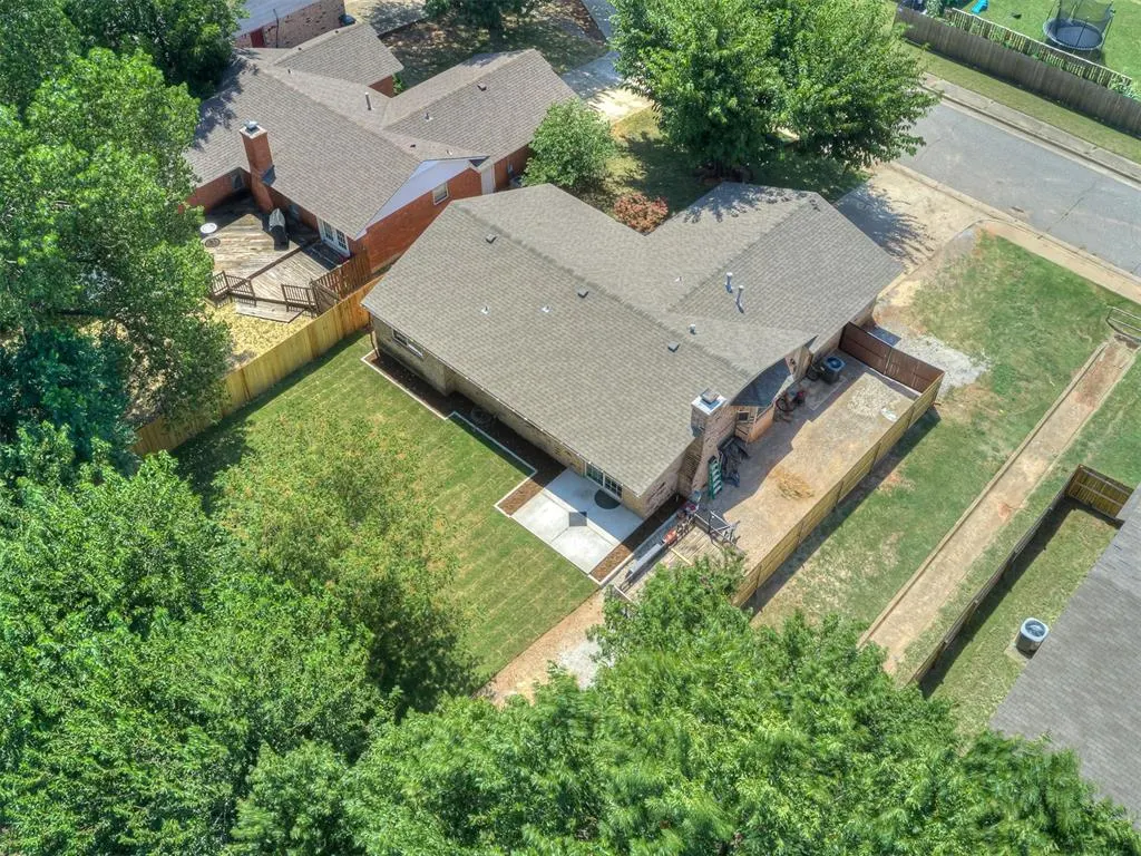 Photo 43 — 625 Hawthorne Place, Edmond, OK 73003