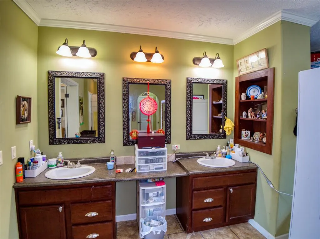 Photo 25 — 36371 Anderson Rd., Macomb, OK 74852