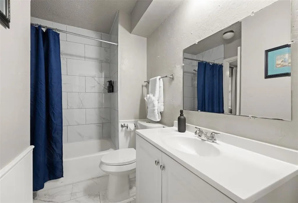 Photo 17 — 8404 Candlewood Drive, Oklahoma City, OK 73132