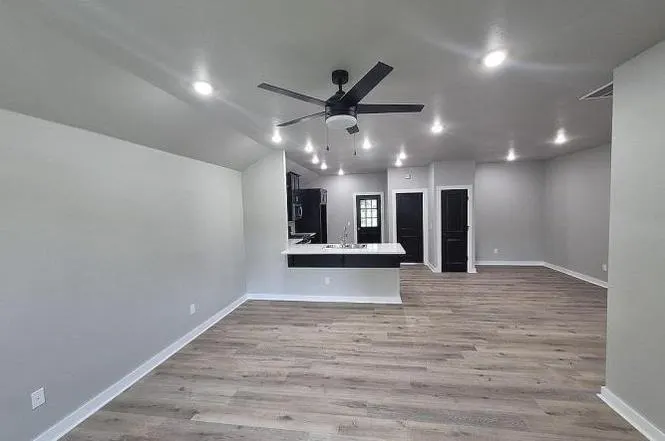 Photo 2 — 1529 NE EUCLID Street, Oklahoma City, OK 73117