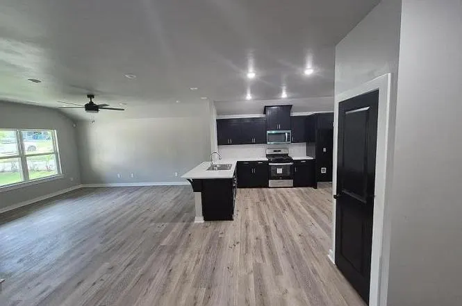 Photo 4 — 1529 NE EUCLID Street, Oklahoma City, OK 73117