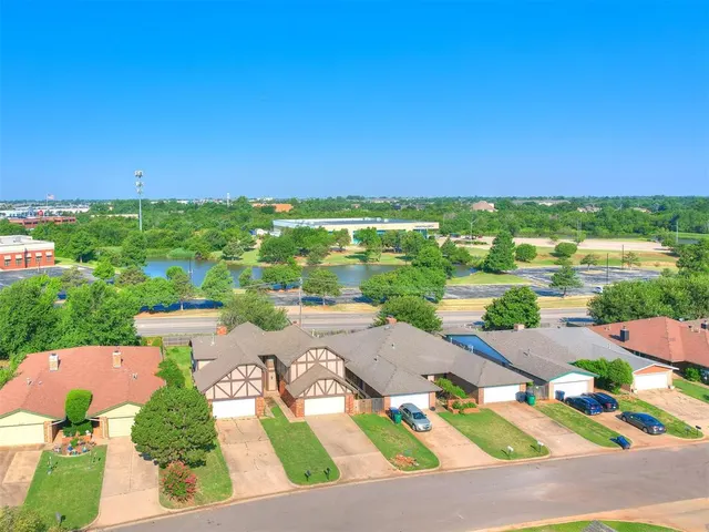 Photo 7 — 9011 N Rockwell Drive, Oklahoma City, OK 73132