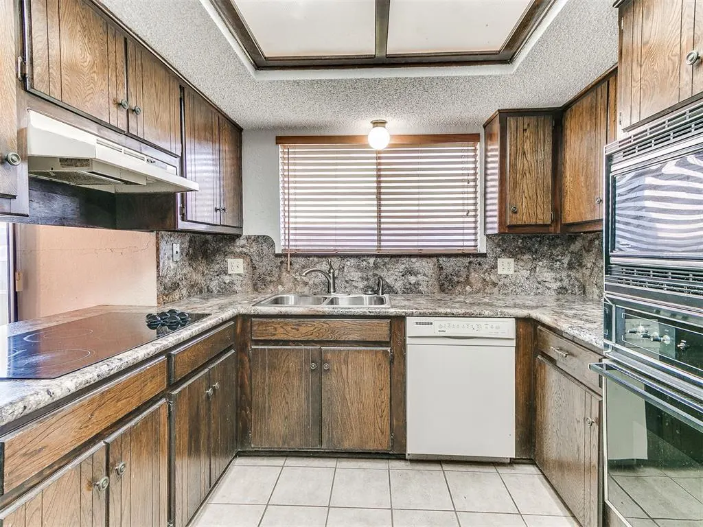 Photo 15 — 9011 N Rockwell Drive, Oklahoma City, OK 73132