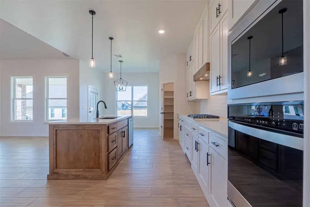 Photo 11 — 11621 SW 58th Street, Mustang, OK 73064