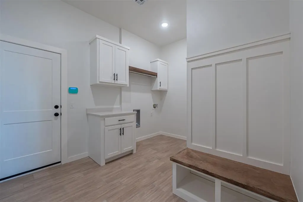 Photo 16 — 11621 SW 58th Street, Mustang, OK 73064