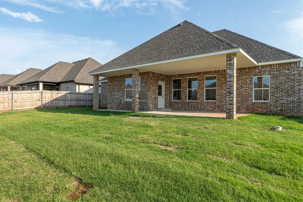 Photo 34 — 11621 SW 58th Street, Mustang, OK 73064