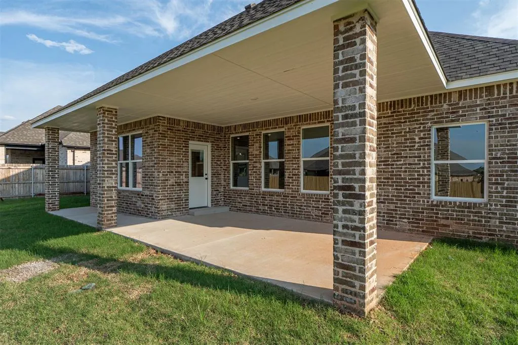 Photo 36 — 11621 SW 58th Street, Mustang, OK 73064