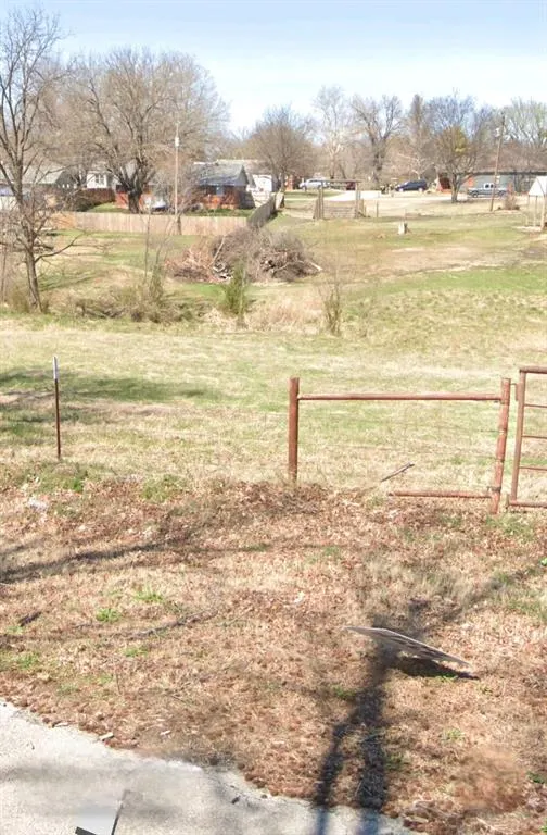 Photo 21 — 200 E Van Buren Street, Purcell, OK 73080