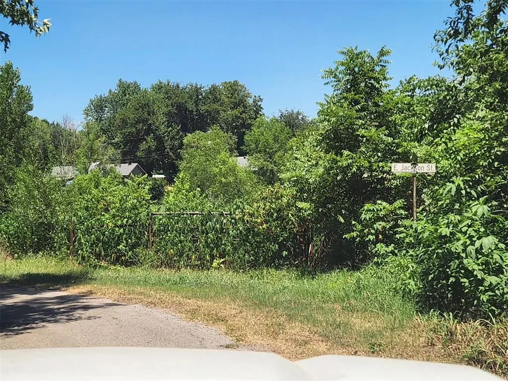 Photo 6 — 200 E Van Buren Street, Purcell, OK 73080