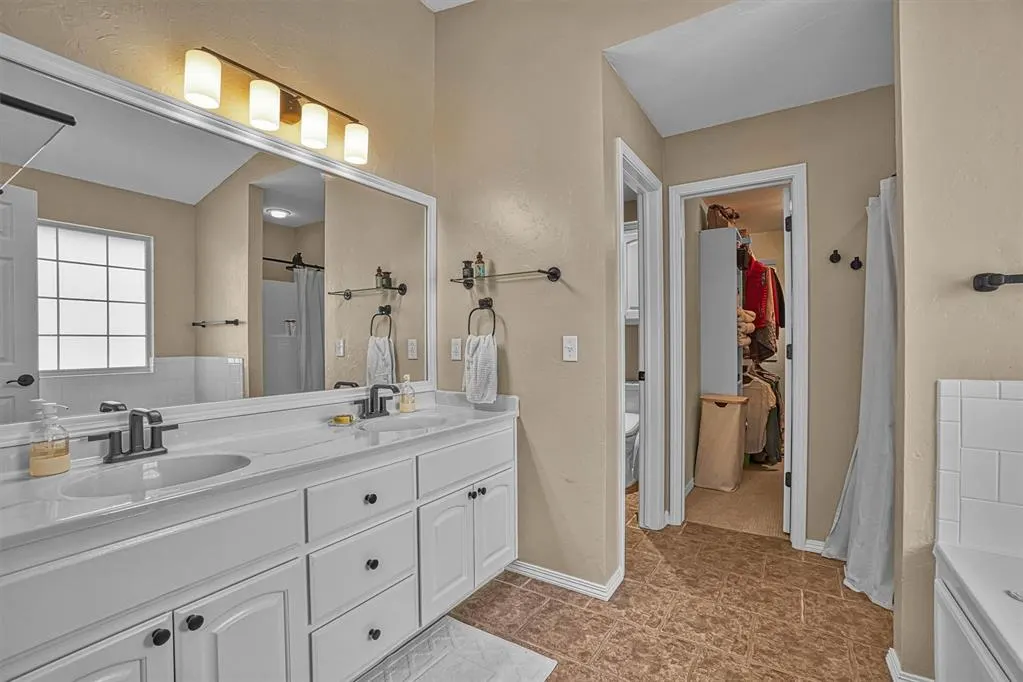 Photo 18 — 504 N Quail Run, Altus, OK 73521