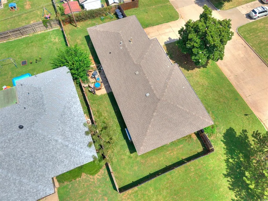 Photo 18 — 2201 N Mueller Avenue, Bethany, OK 73008