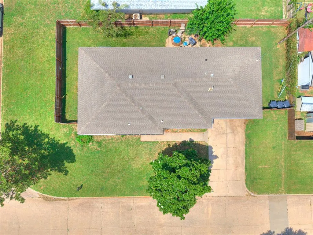 Photo 19 — 2201 N Mueller Avenue, Bethany, OK 73008