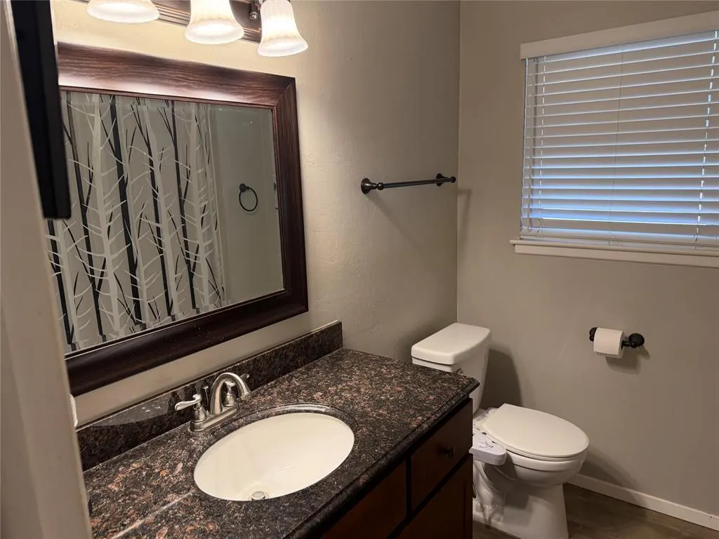 Photo 14 — 2201 N Mueller Avenue, Bethany, OK 73008