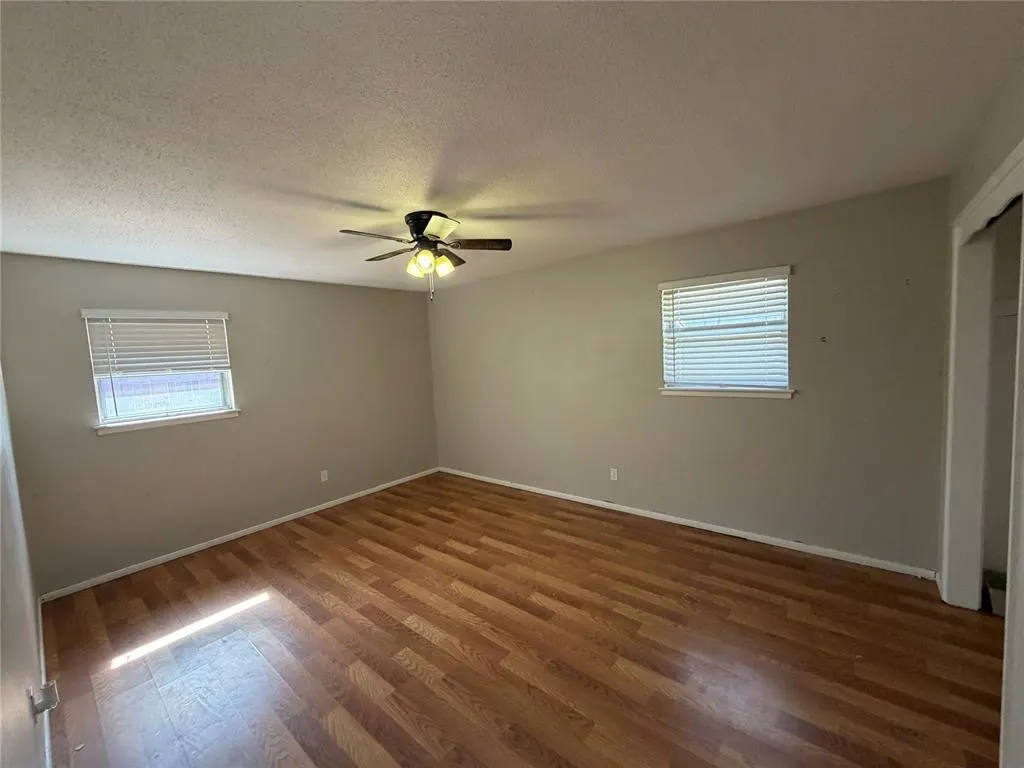 Photo 16 — 2201 N Mueller Avenue, Bethany, OK 73008
