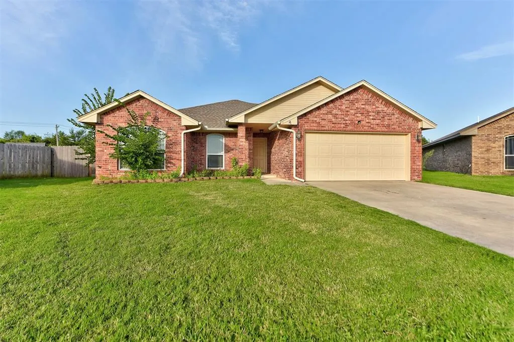 Front exterior — 8113 Waters Edge Way, Oklahoma City, OK 73135