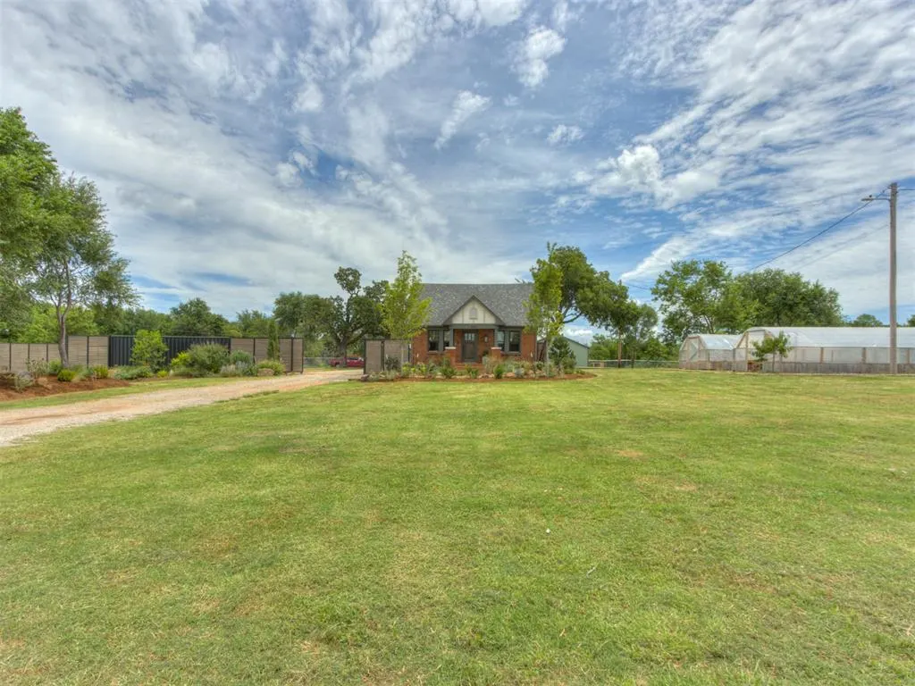 Photo 4 — 4140 N Lindsay Avenue, Oklahoma City, OK 73105