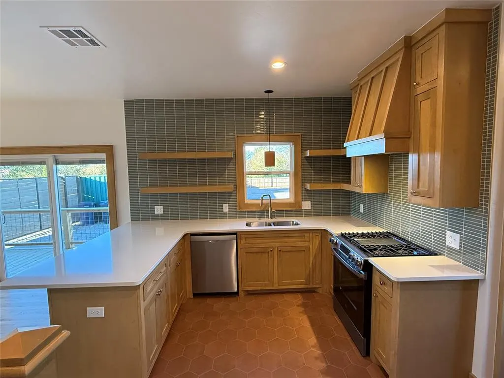 Photo 41 — 4140 N Lindsay Avenue, Oklahoma City, OK 73105