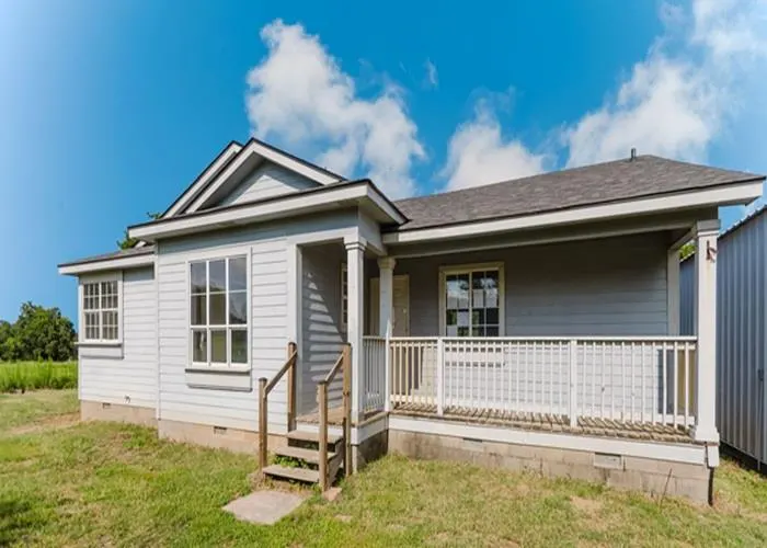 Front exterior — 13700 N Anderson Road, Jones, OK 73049