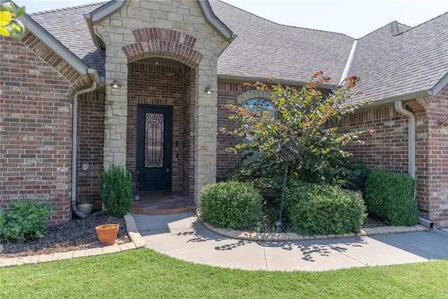 Photo 3 — 8512 NW 125th Street, Oklahoma City, OK 73142