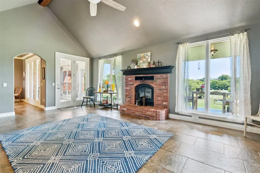 Photo 8 — 4400 Shoreline Drive, Norman, OK 73026
