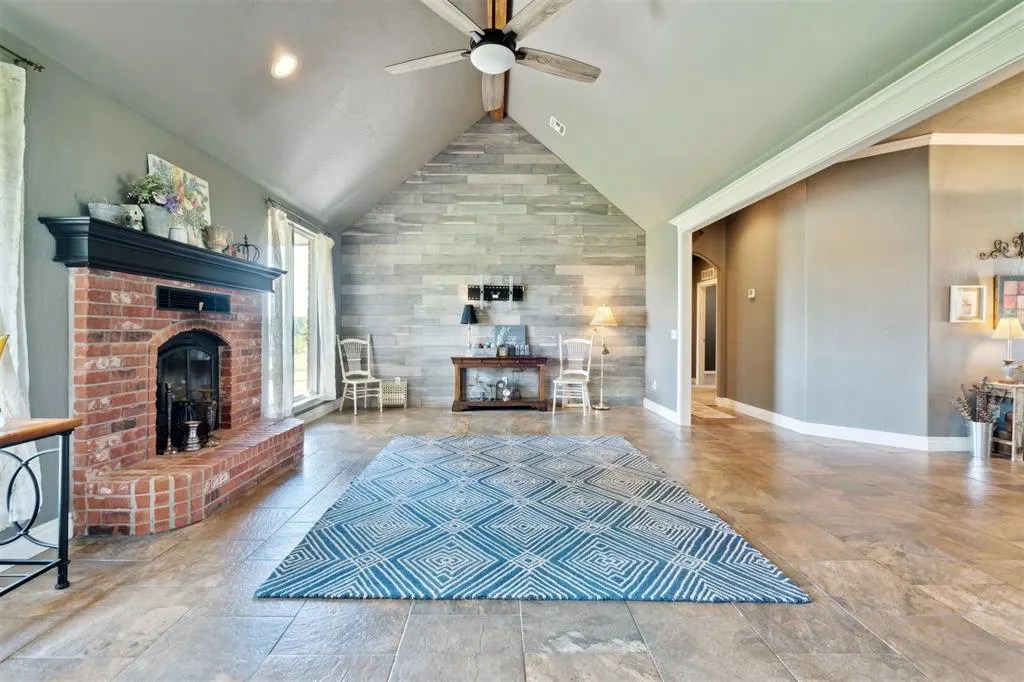 Photo 11 — 4400 Shoreline Drive, Norman, OK 73026