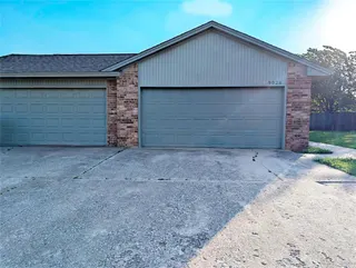 Sold home at 9028 N Roxbury Terrace