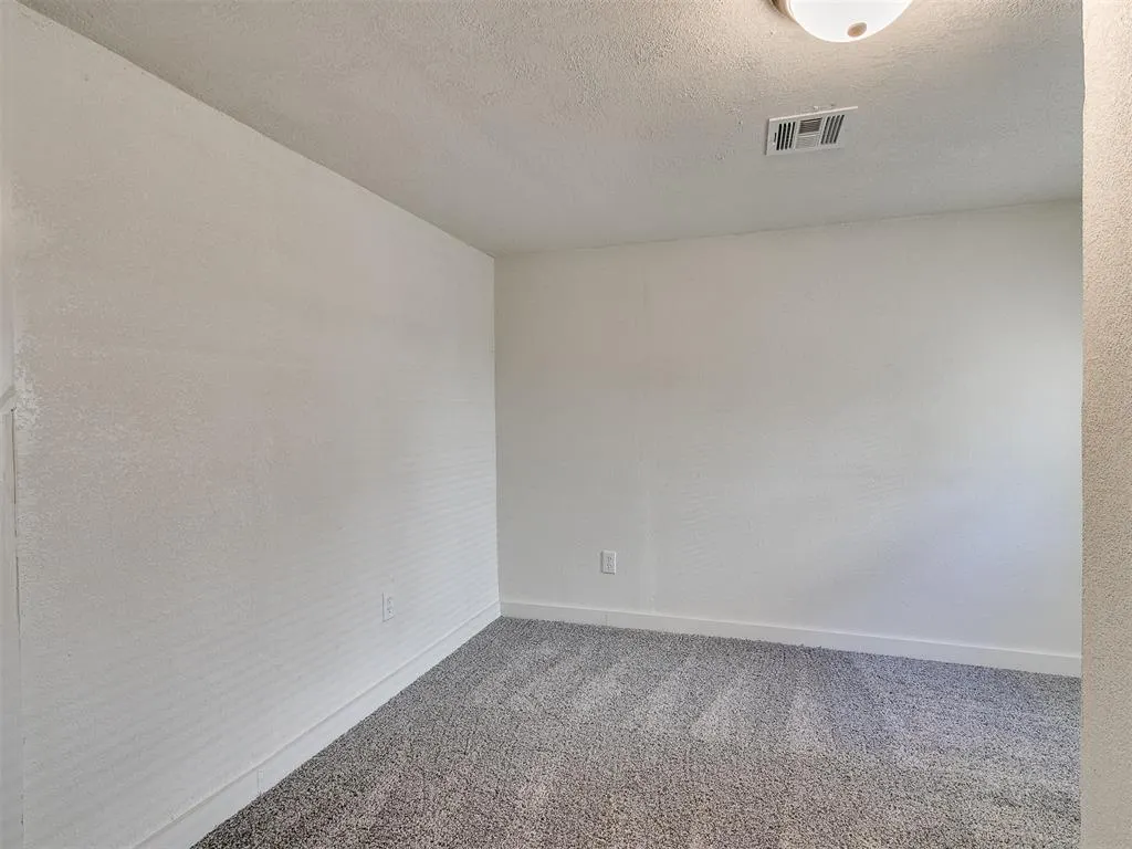 Photo 9 — 6111 Jacks Avenue, Oklahoma City, OK 73149