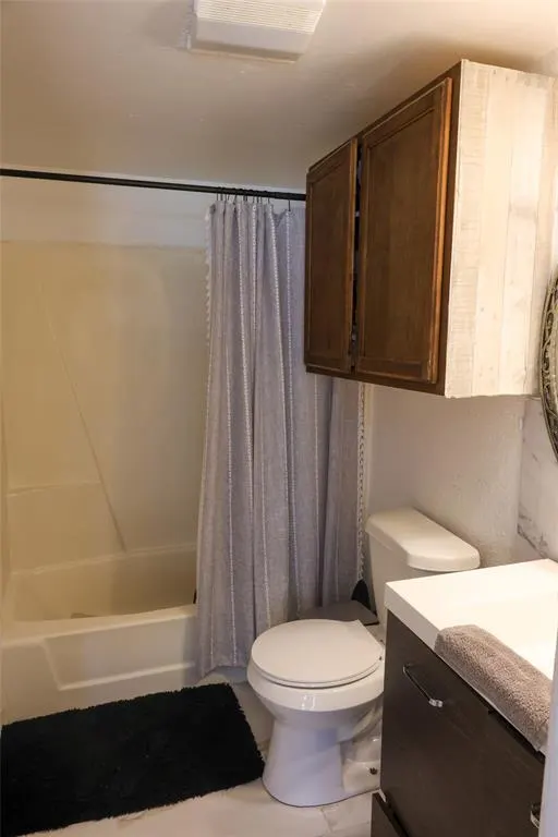 Photo 19 — 4611 Hemlock Lane, Oklahoma City, OK 73162