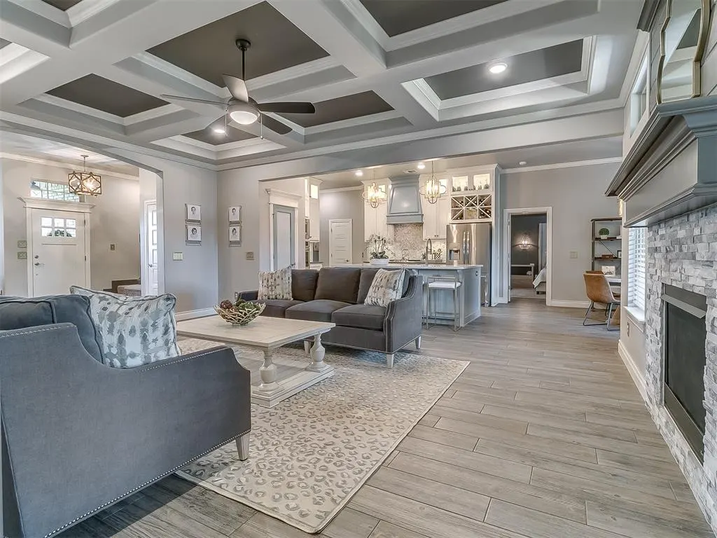 Photo 10 — 12801 Red Spruce Circle, Oklahoma City, OK 73142