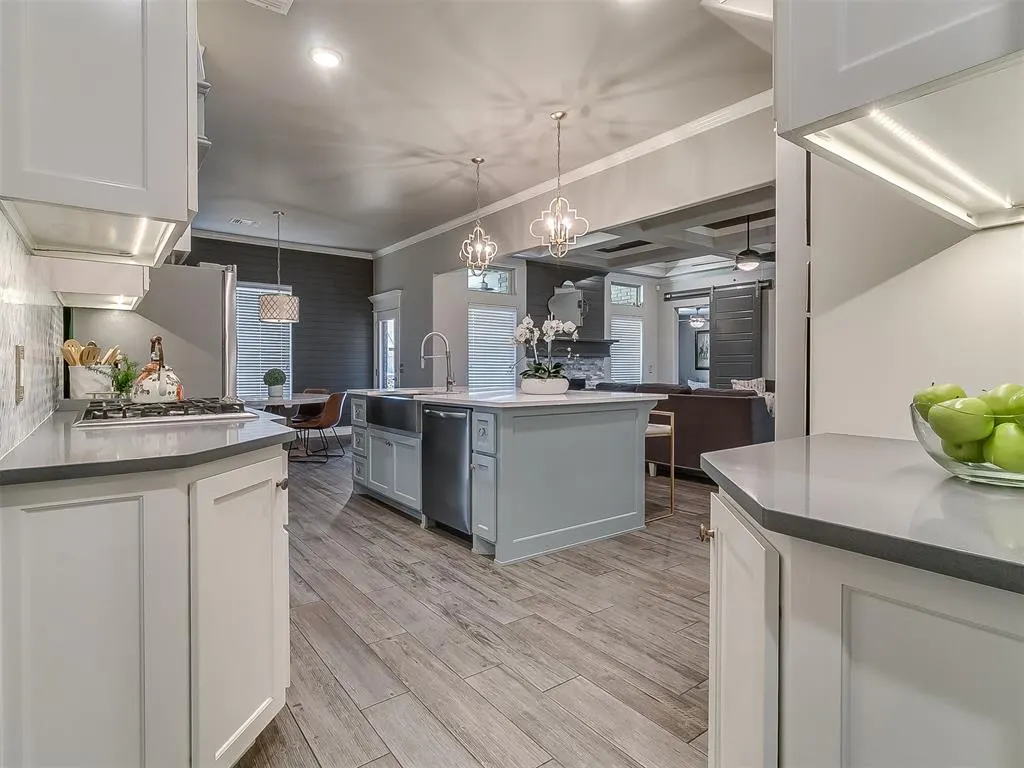 Photo 14 — 12801 Red Spruce Circle, Oklahoma City, OK 73142