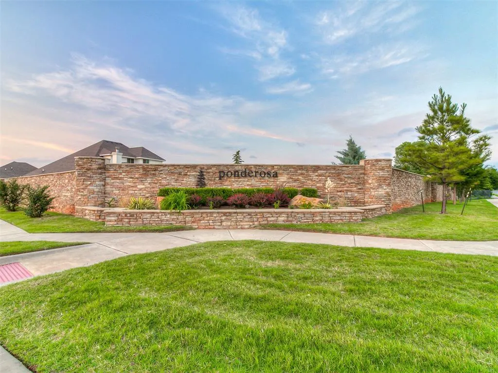 Photo 42 — 12801 Red Spruce Circle, Oklahoma City, OK 73142