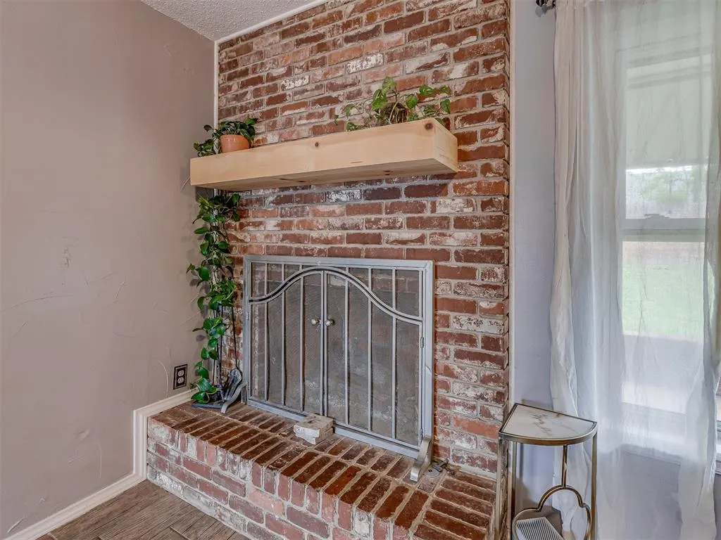 Photo 7 — 8429 Arlington Drive, Oklahoma City, OK 73132