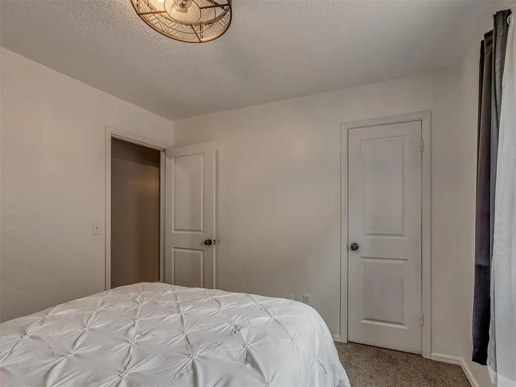 Photo 19 — 8429 Arlington Drive, Oklahoma City, OK 73132