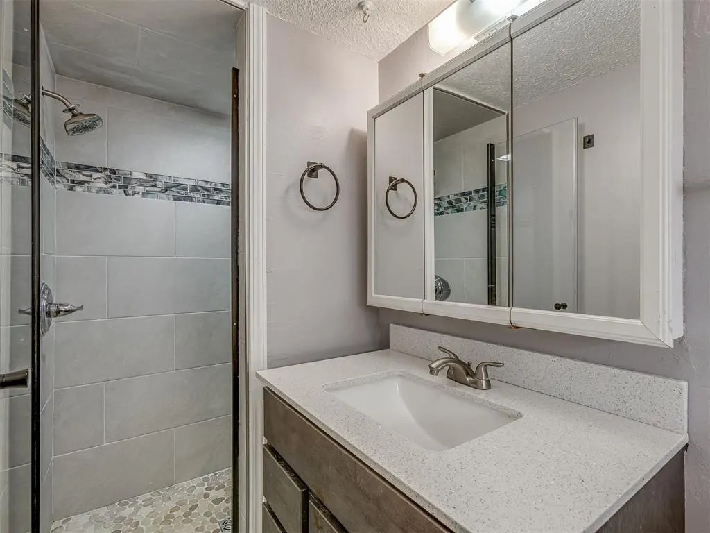 Photo 26 — 8429 Arlington Drive, Oklahoma City, OK 73132