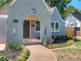 Sold home at 1817 NW 30th Street